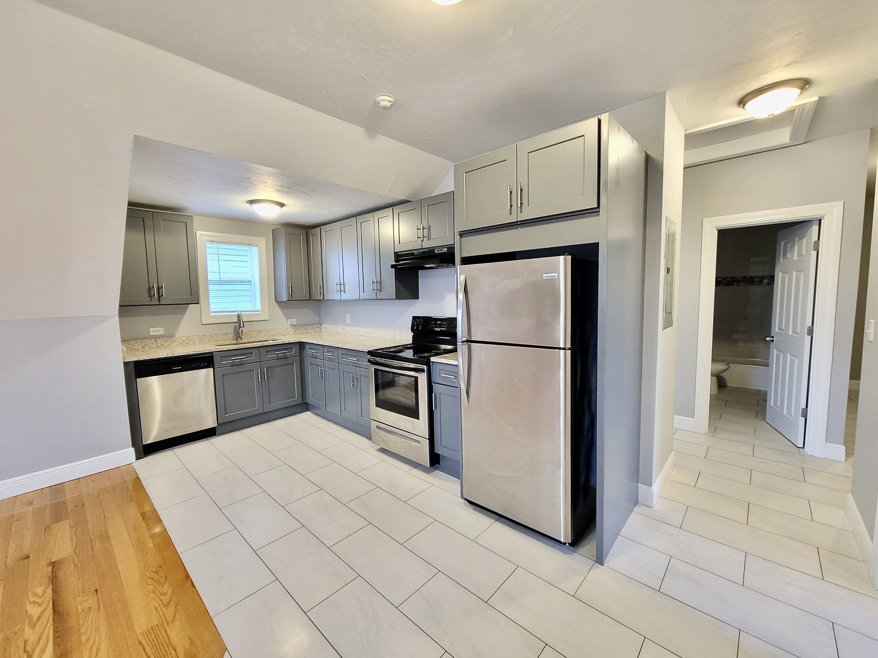 525 Charles Street - 4